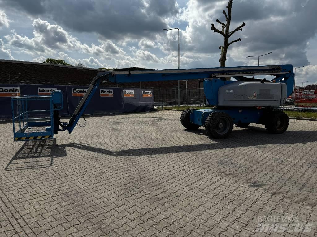 Genie Z-80/60 Iseliikuvad poomtõstukid
