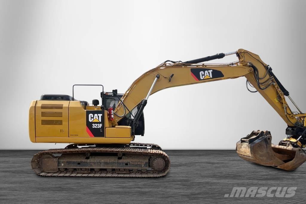 CAT 323 F Roomikekskavaatorid
