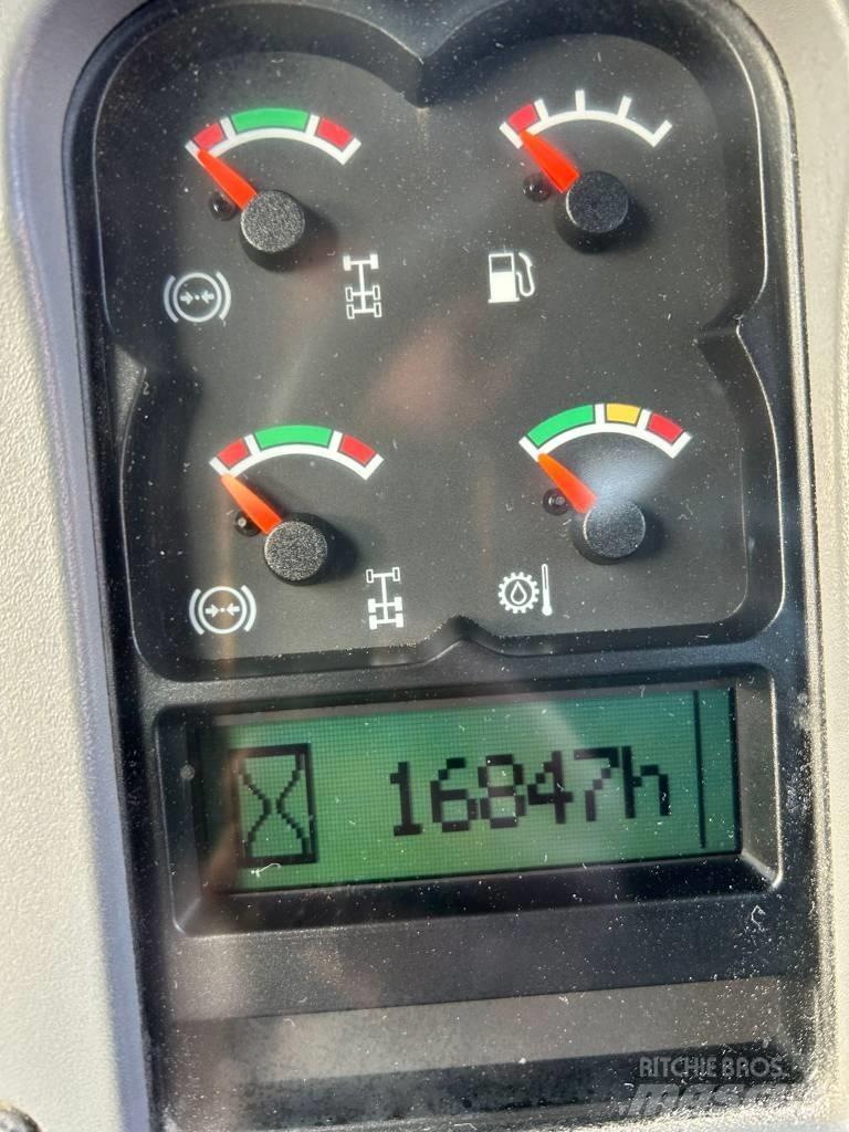 Volvo A 25 D Liigendraamiga pinnaseveokid
