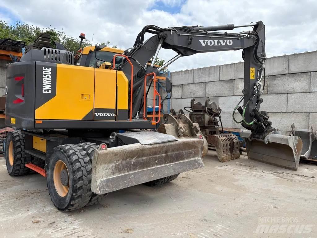 Volvo EWR150E Ratasekskavaatorid