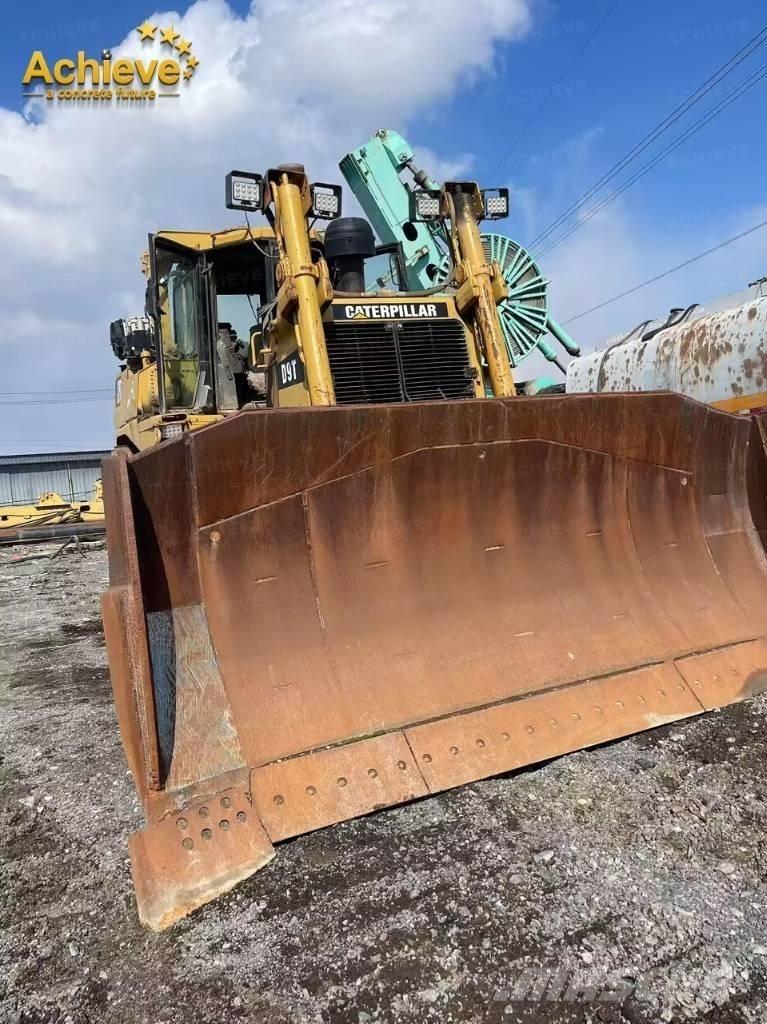 CAT D 9 T Buldooserid