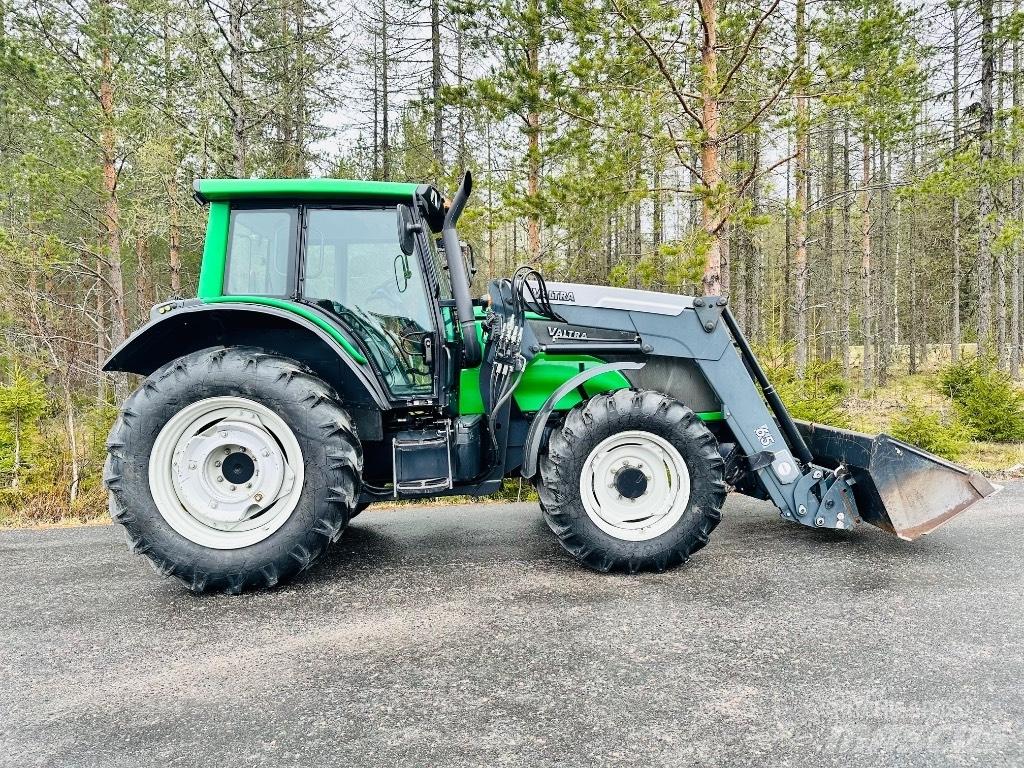 Valtra T 131 Traktorid
