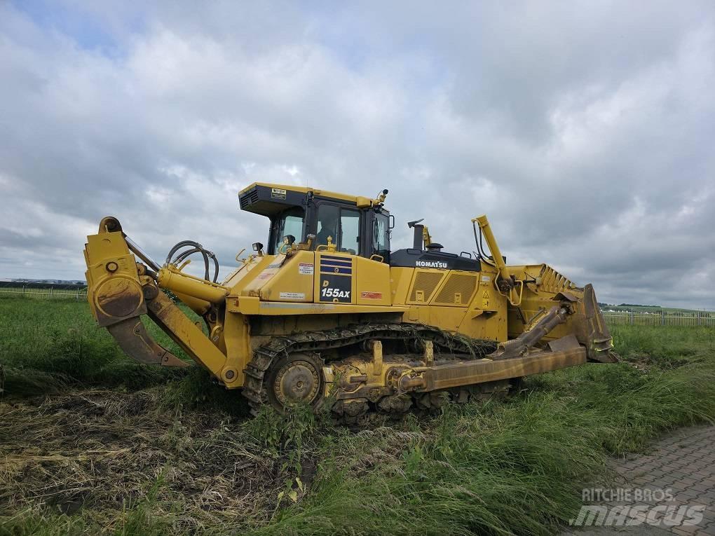 Komatsu D155AX-8 Buldooserid