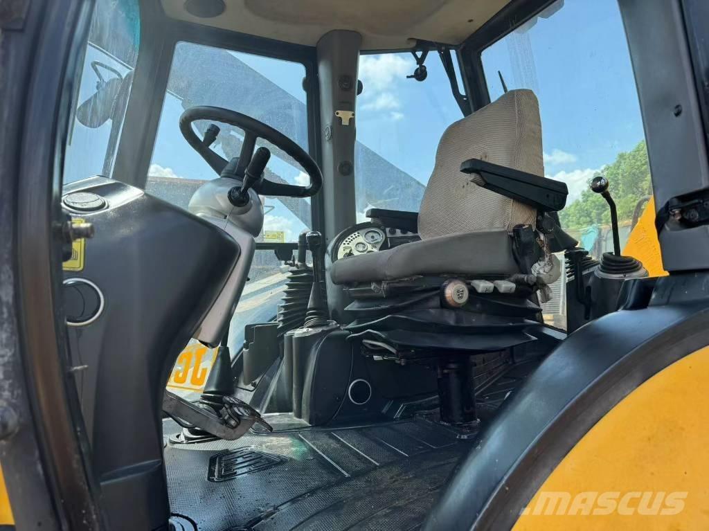 JCB 3 CX Ekskavaatorlaadurid