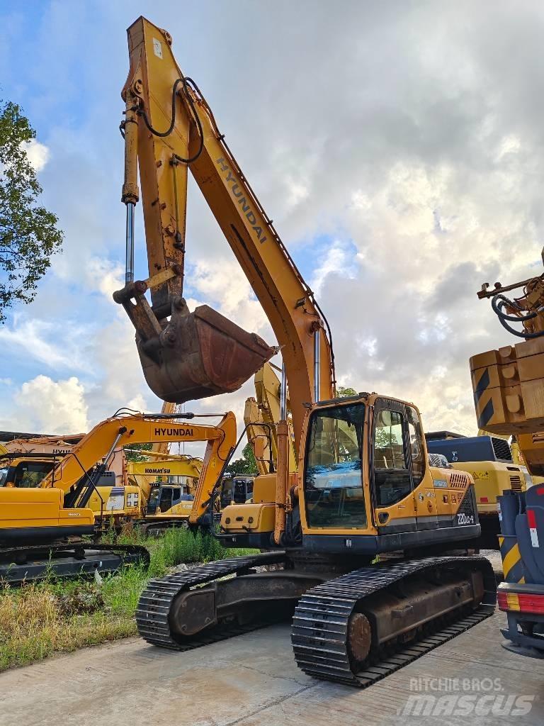 Hyundai R 220LC-9S Roomikekskavaatorid