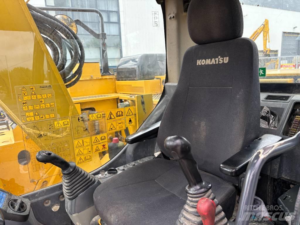 Komatsu PC138US-11 Roomikekskavaatorid