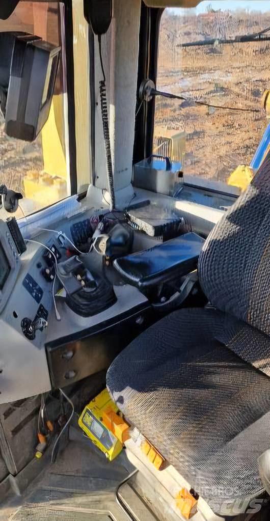 CAT D 8 T Buldooserid