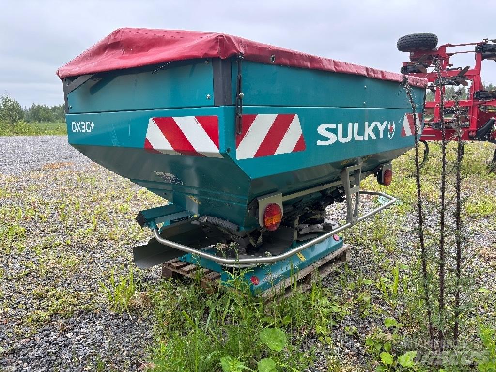 Sulky DX 30+ Mineraalväetise laoturid