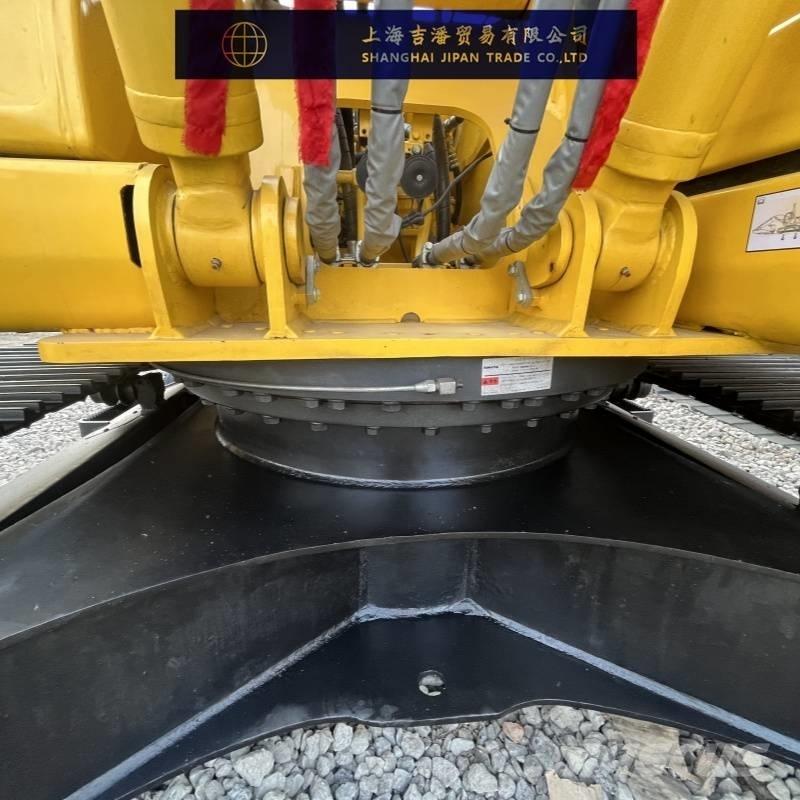 Komatsu PC 200 Roomikekskavaatorid