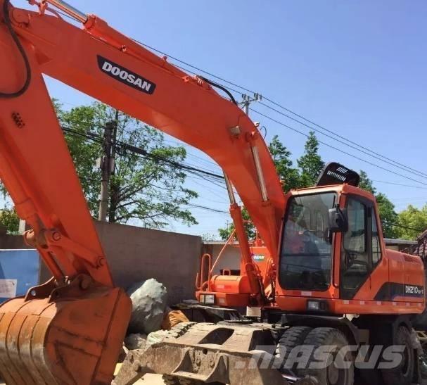 Doosan DH210W\ Ratasekskavaatorid