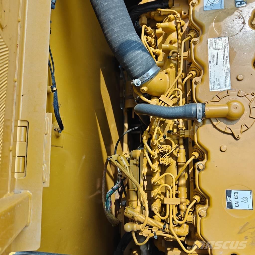 CAT 330GC Roomikekskavaatorid
