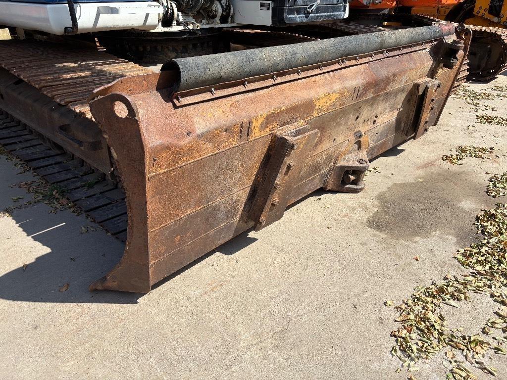 CAT D 6 M LGP Buldooserid