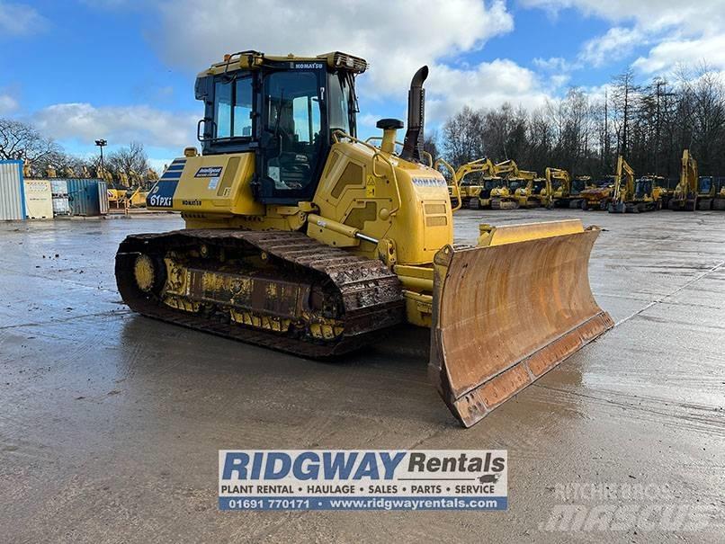 Komatsu D 61 PXI-24 Buldooserid