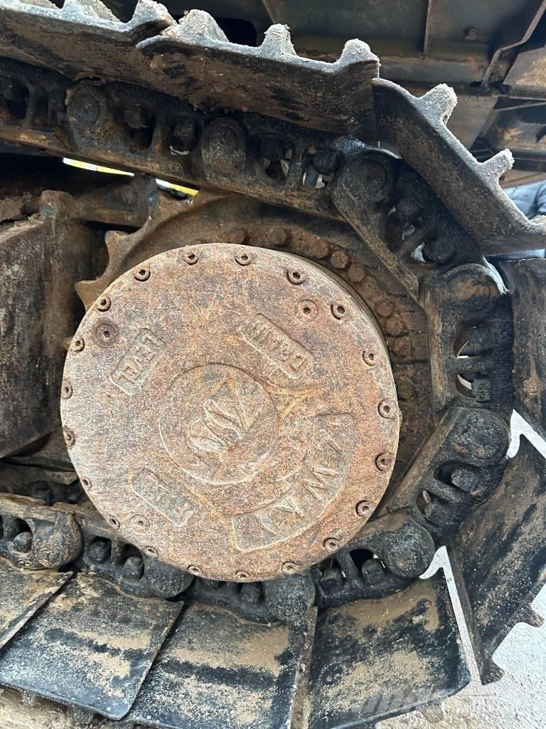 Hyundai 220LC-9S Roomikekskavaatorid