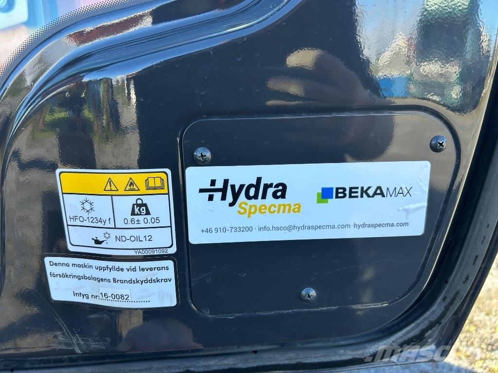 Hitachi ZX 135 US-7 Roomikekskavaatorid