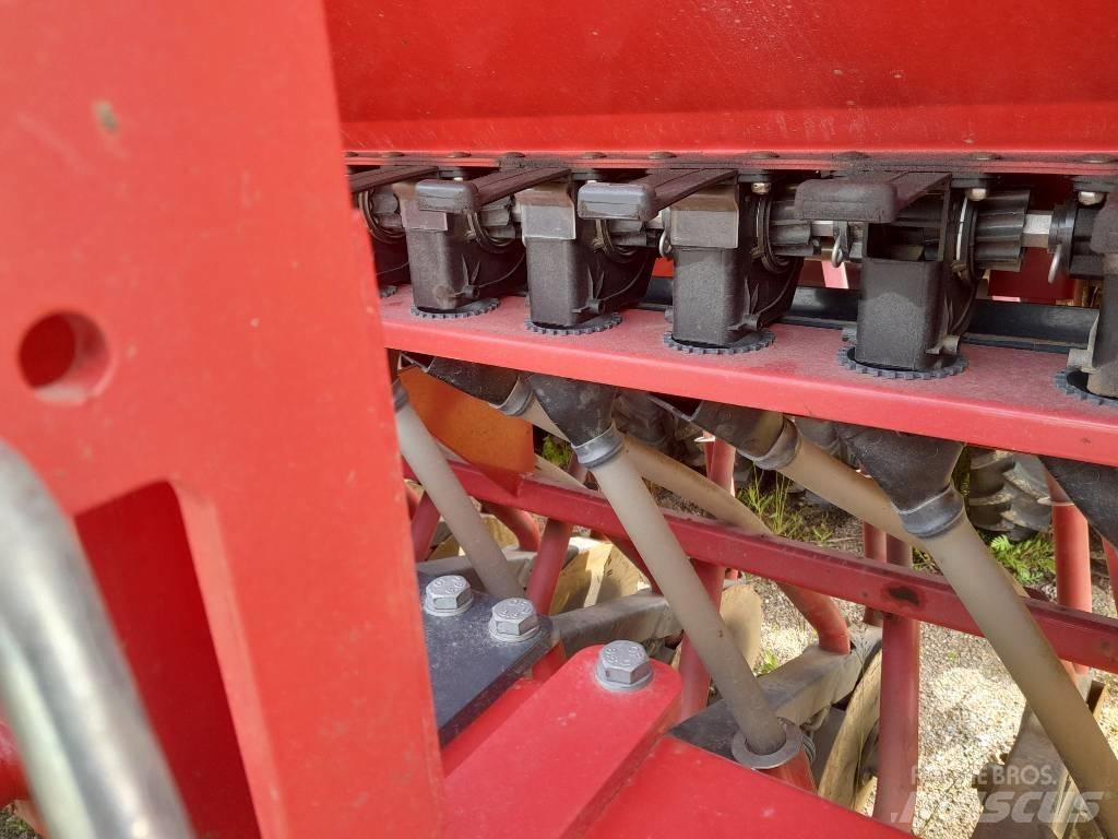 Tume TITAN 4000 Külvik-äkked