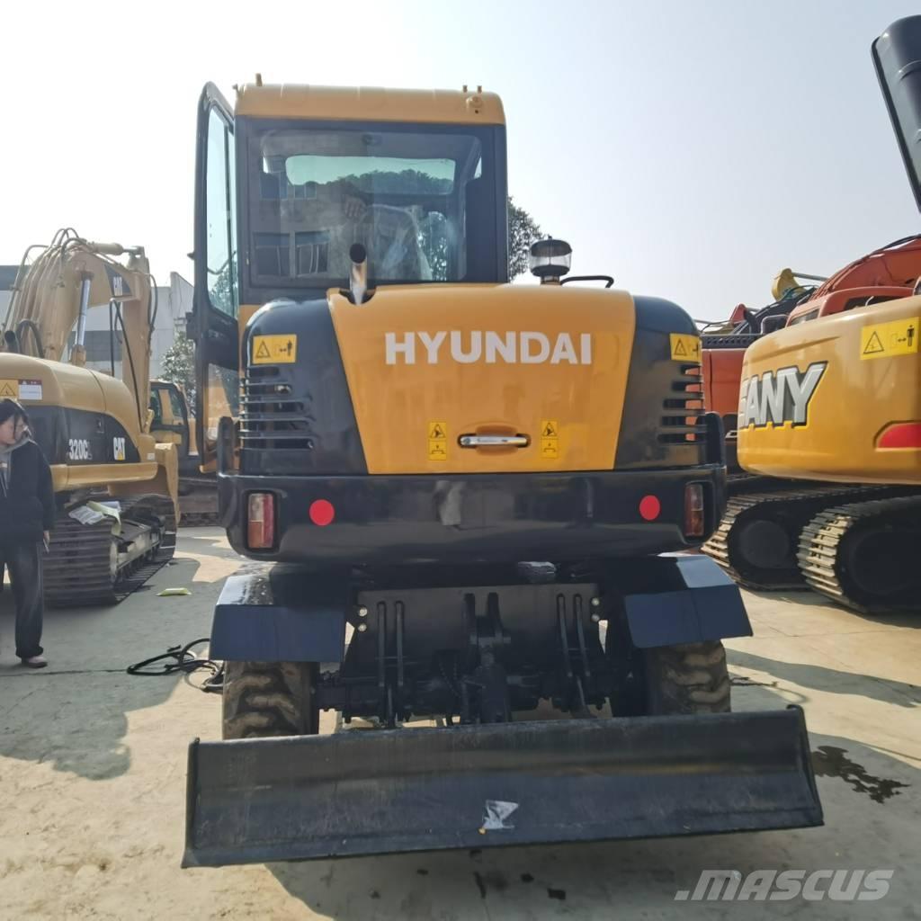 Hyundai R60W-9 Ratasekskavaatorid