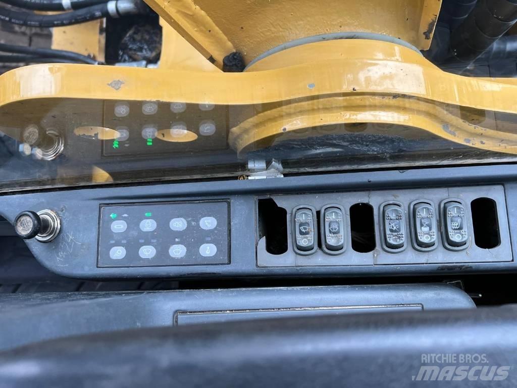 CAT 315 D Roomikekskavaatorid