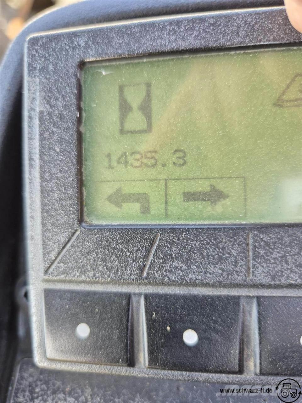 John Deere 7500A Golfikärud