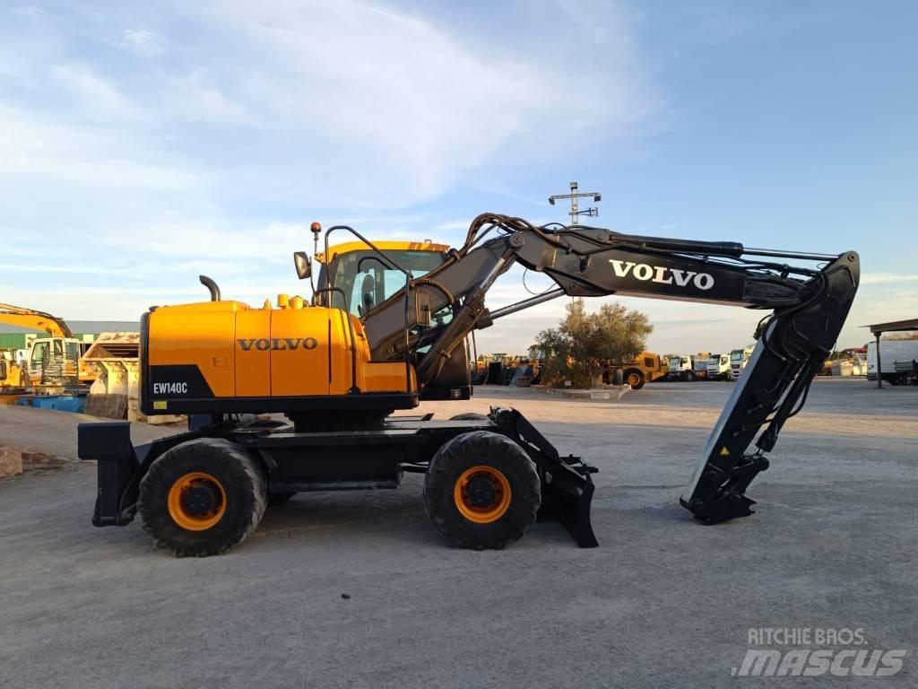 Volvo EW 140 C Ratasekskavaatorid