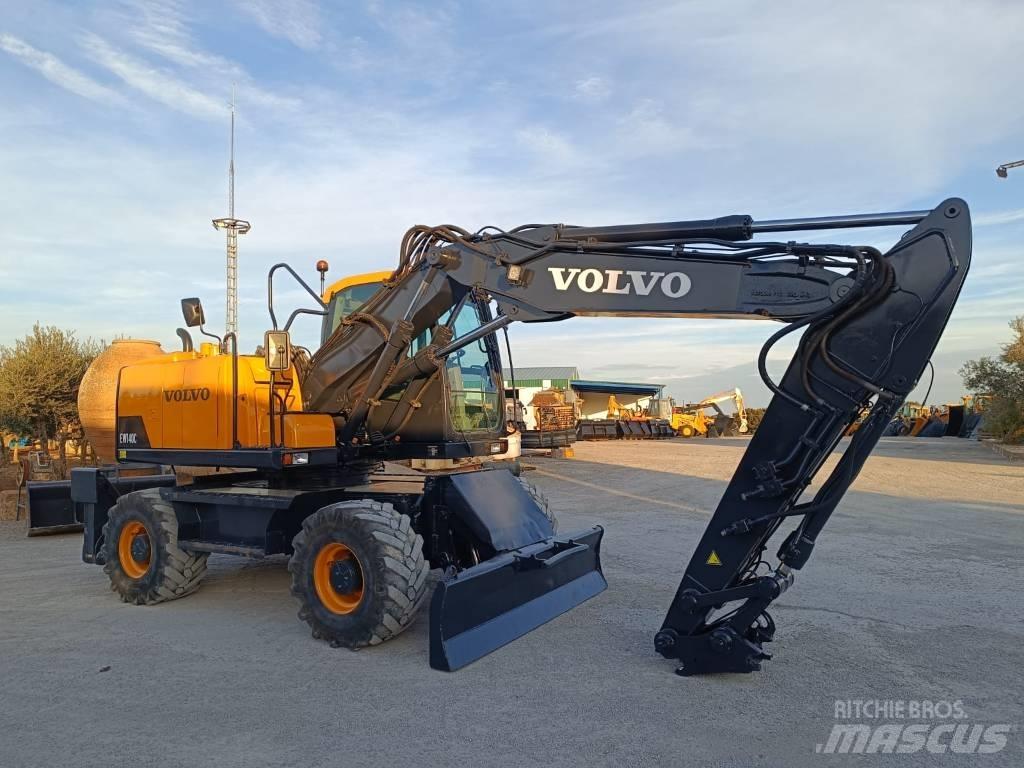 Volvo EW 140 C Ratasekskavaatorid
