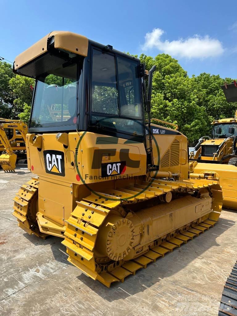 CAT D 5 K Buldooserid