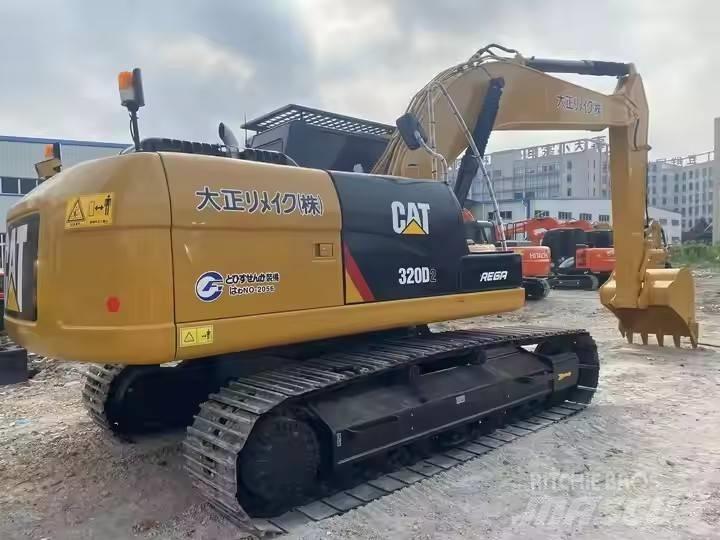CAT CAT320D2 Väikeekskavaatorid 7t-12t
