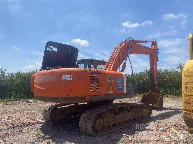 Hitachi ZX240 Roomikekskavaatorid