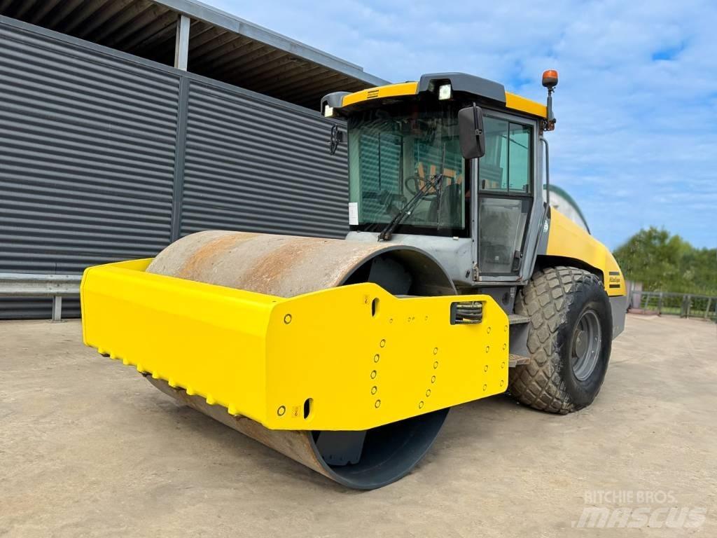 Dynapac CA3500D Ühe trumliga rullid