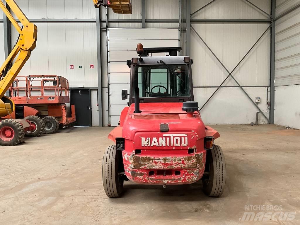 Manitou MC 40 Maastikutõstukid