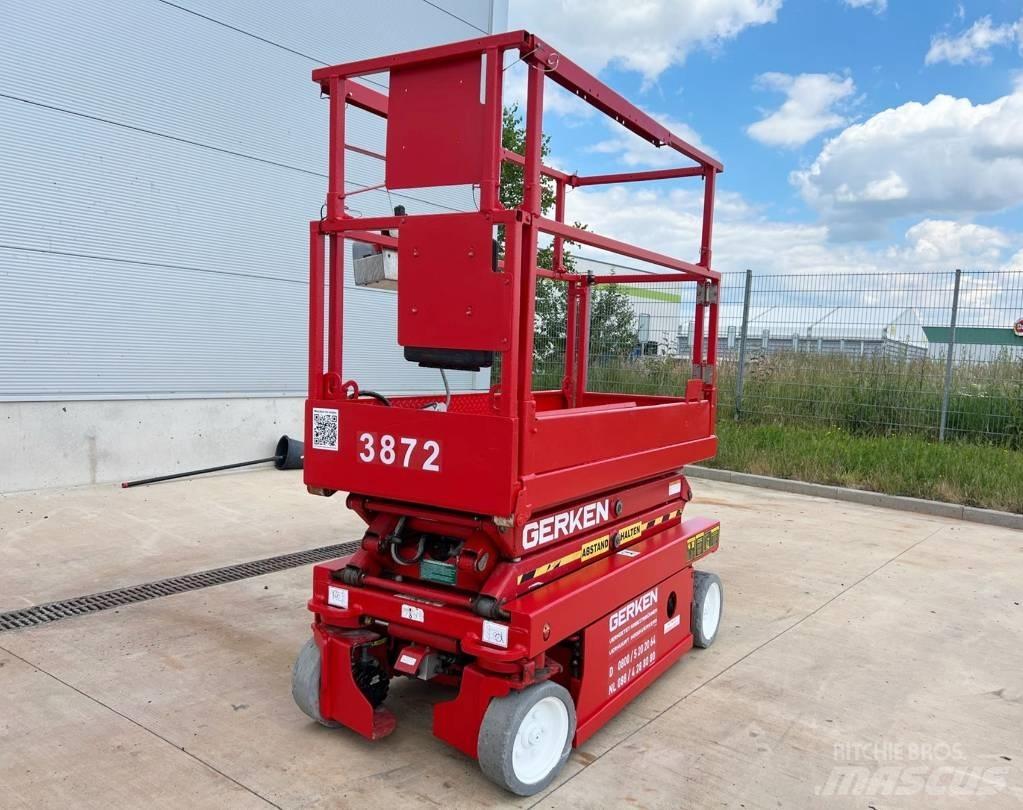 SkyJack SJ III 3215 Käärtõstukid