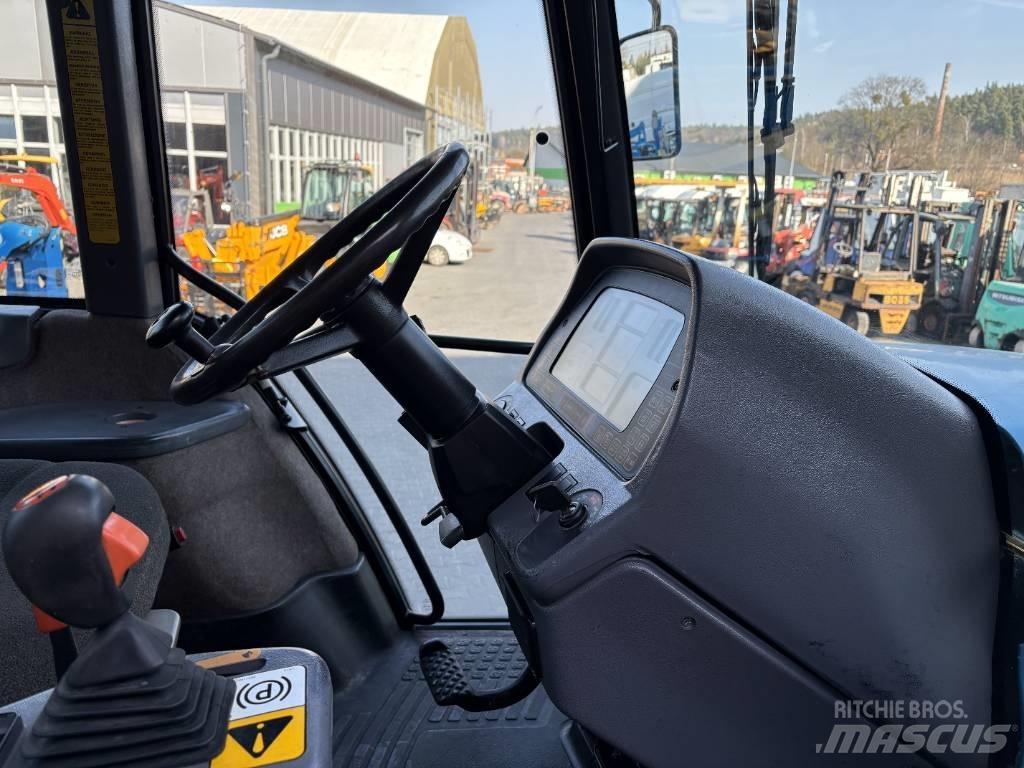 New Holland 8870 Traktorid
