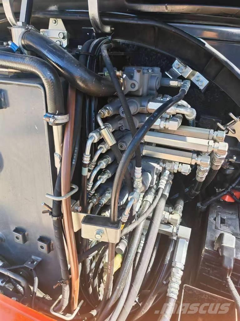 Kubota 163-5 Roomikekskavaatorid