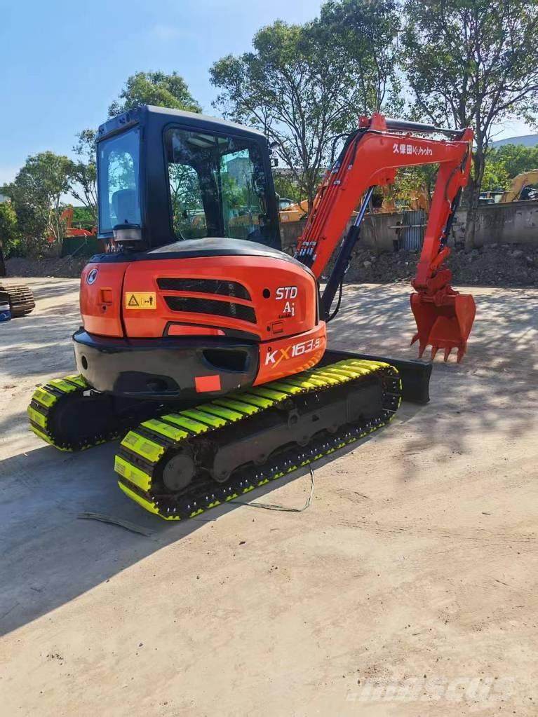 Kubota 163-5 Roomikekskavaatorid