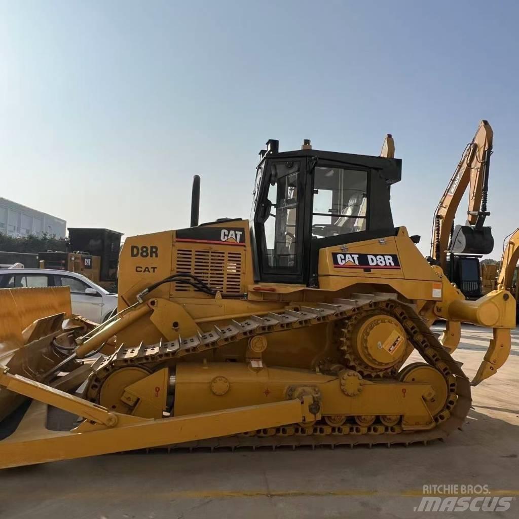 CAT D 8 R Buldooserid