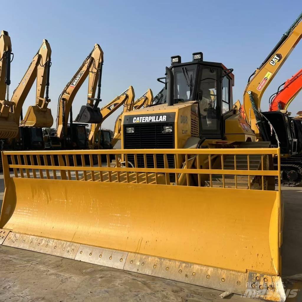 CAT D 8 R Buldooserid