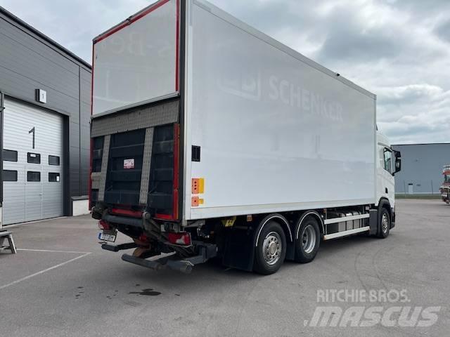 Scania R450B6X2*4NB Furgoonautod