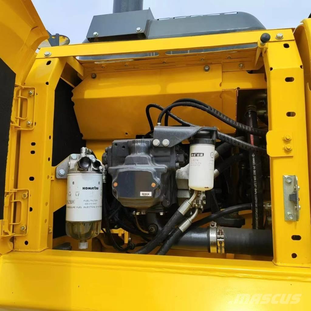 Komatsu PC 240 LC-8 Roomikekskavaatorid