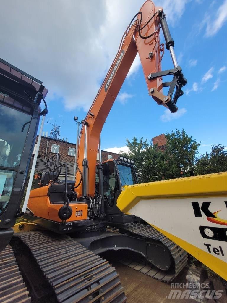 Doosan DX 210 LC-7 Roomikekskavaatorid