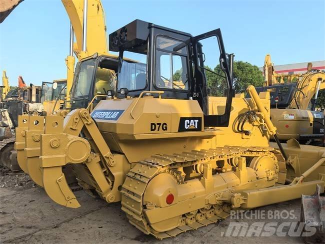 CAT D 7 G Buldooserid