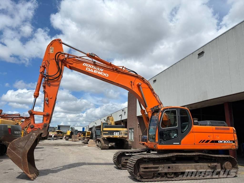 Doosan DX 300 LC Roomikekskavaatorid