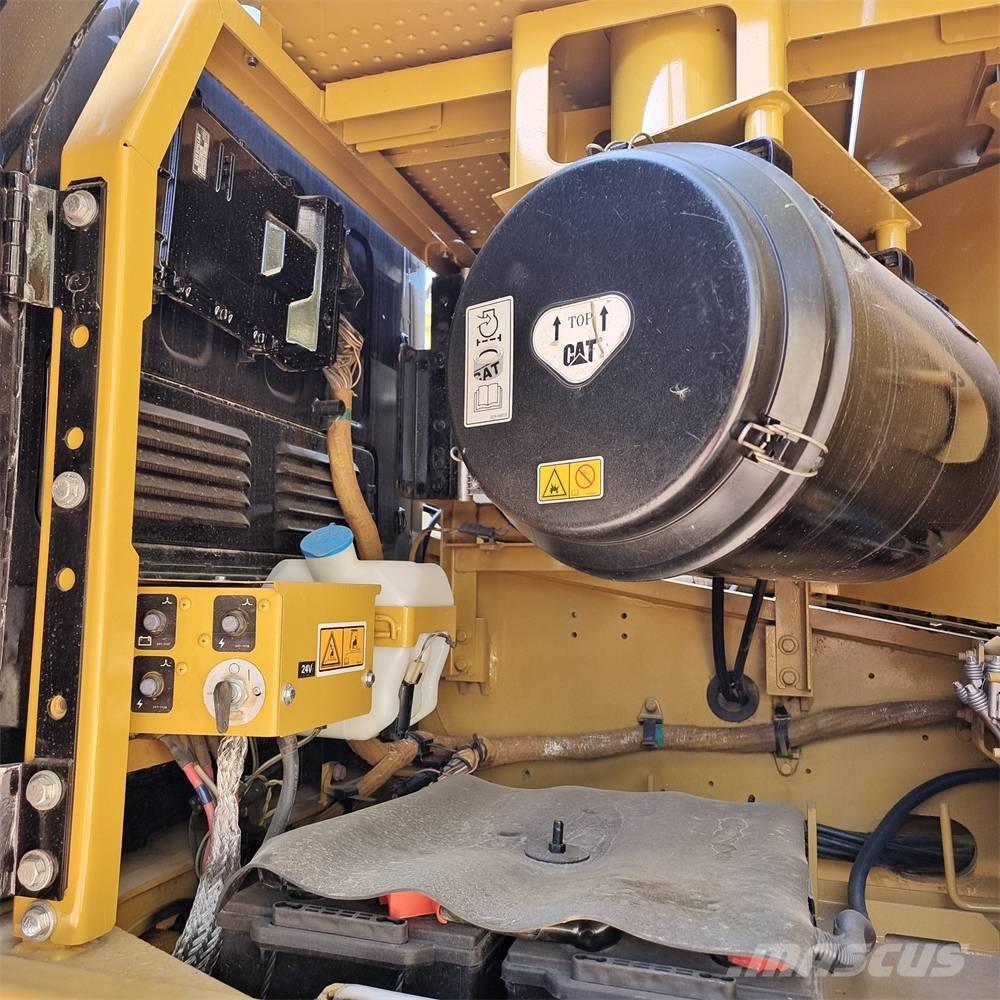 CAT 320 GC Roomikekskavaatorid
