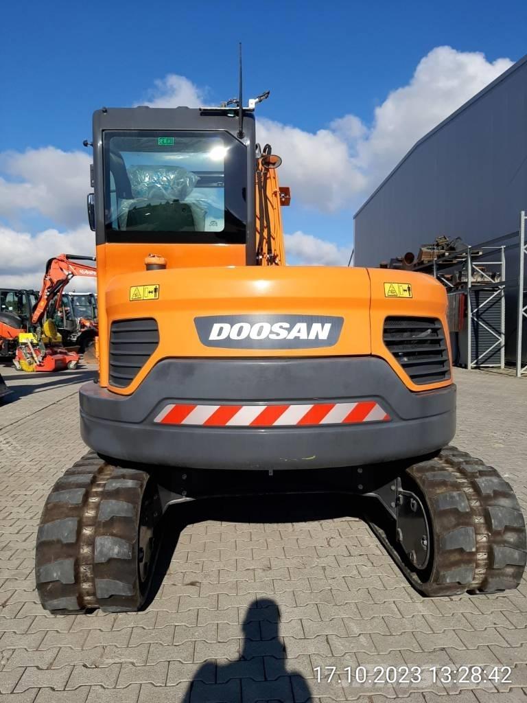 Develon DX 85 R-3 Väikeekskavaatorid 7t-12t