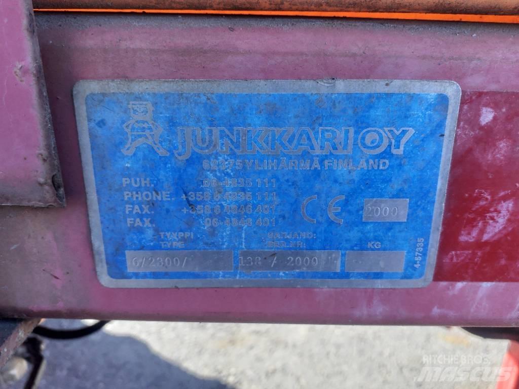 Junkkari 2300 / 15 / 3 Haagispritsid