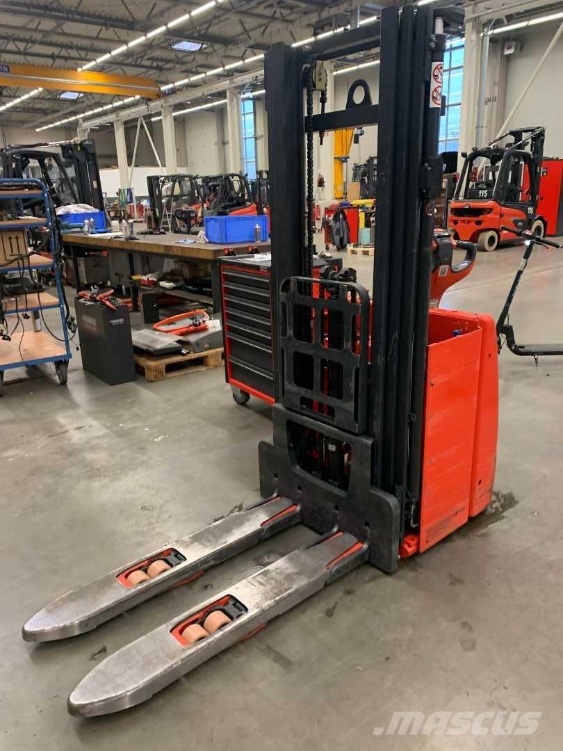 Linde L16I Platvormiga virnastajad