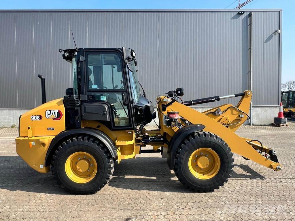 CAT 908 Rataslaadurid