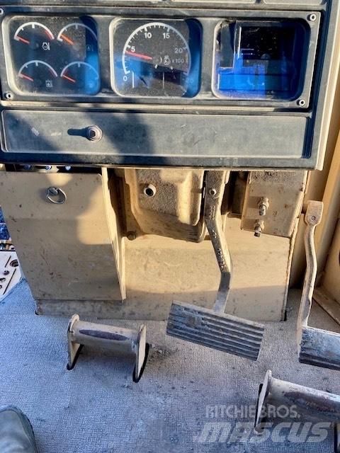 CAT D 11 R Buldooserid