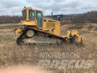 CAT D6N Buldooserid