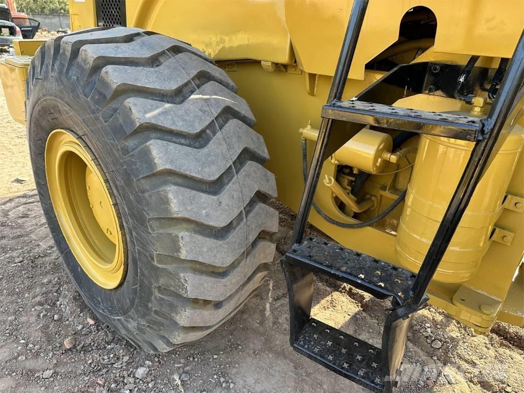 CAT 966 G Rataslaadurid