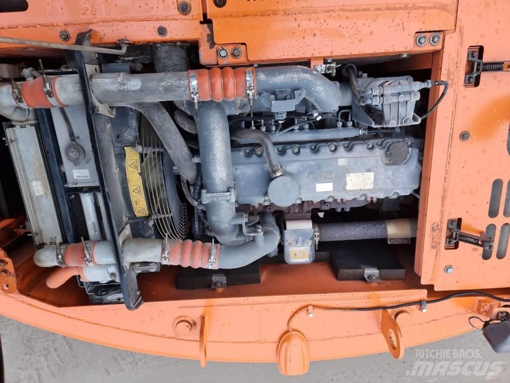 Doosan DX 140 LC Roomikekskavaatorid